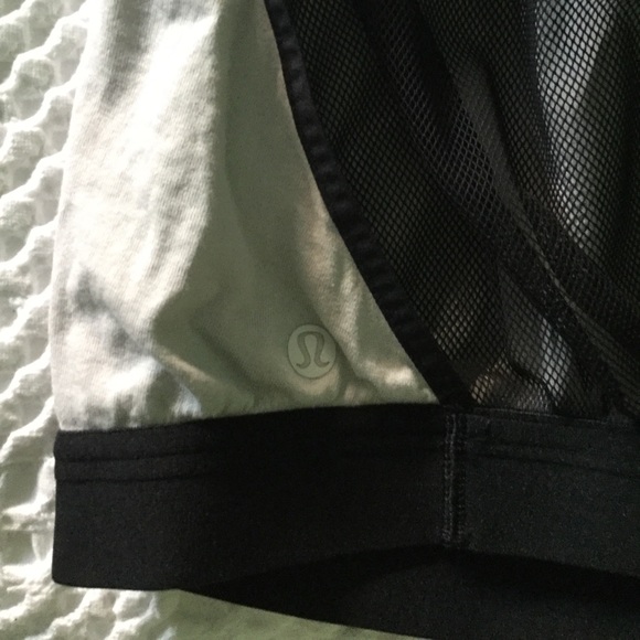 Lululemon sports top - Picture 3 of 3